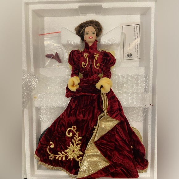 *1997* Porcelain Barbie Collection Holiday Ball Doll - Picture 6 of 16
